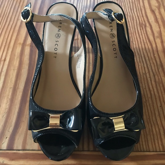 Karen Scott Shoes - Karen Scott black bow heels